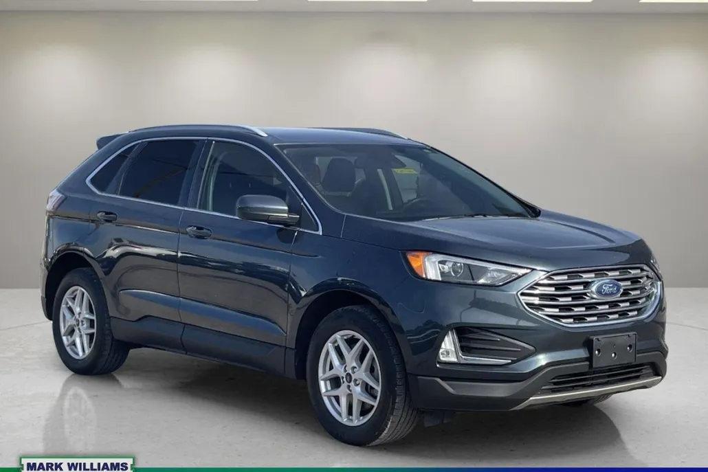 2022 Ford Edge SEL photo 1
