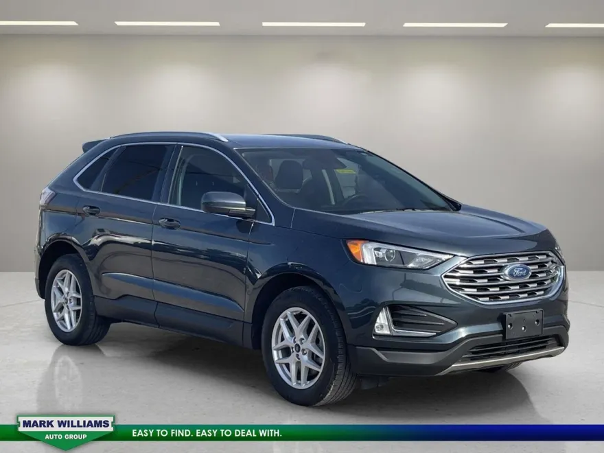 2022 Ford Edge SEL photo 1