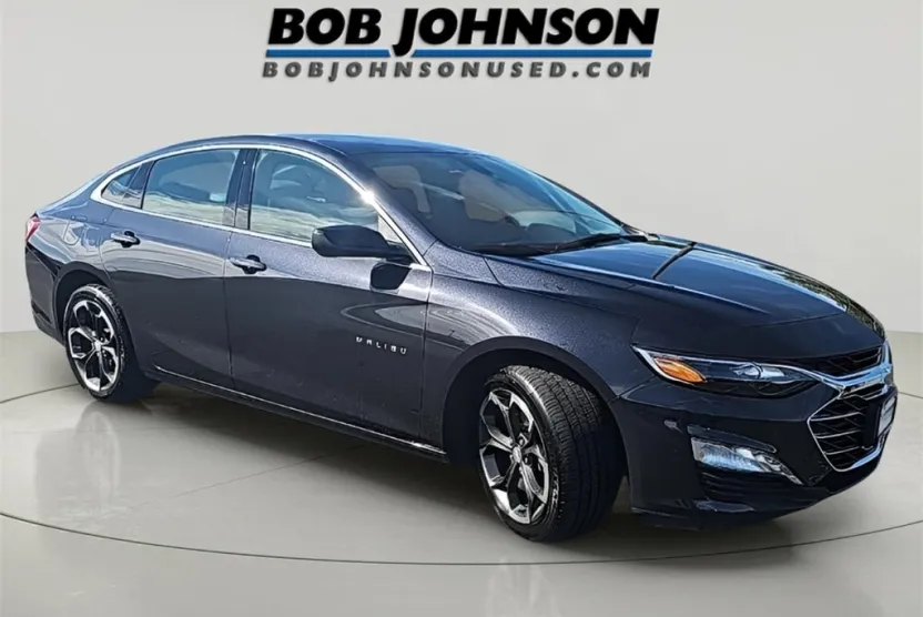2022 Chevrolet Malibu 1LT photo 1