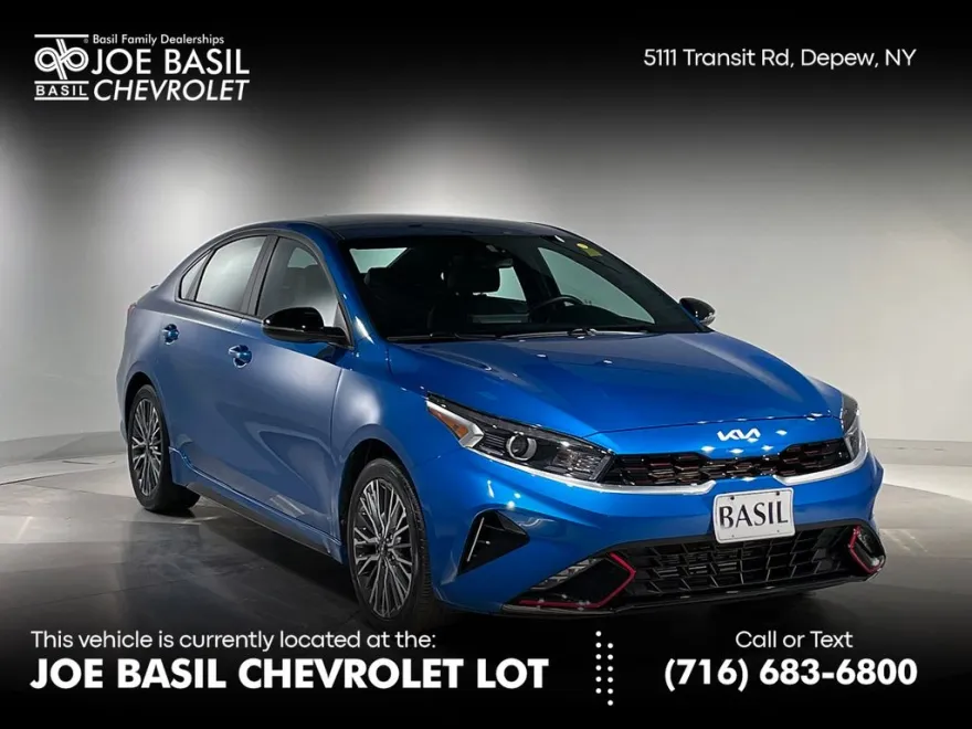 2023 Kia Forte GT-Line photo 1