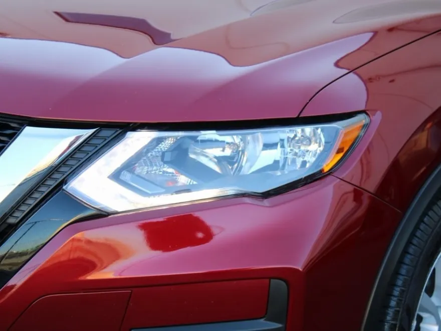 2020 Nissan Rogue AWD SV photo 1