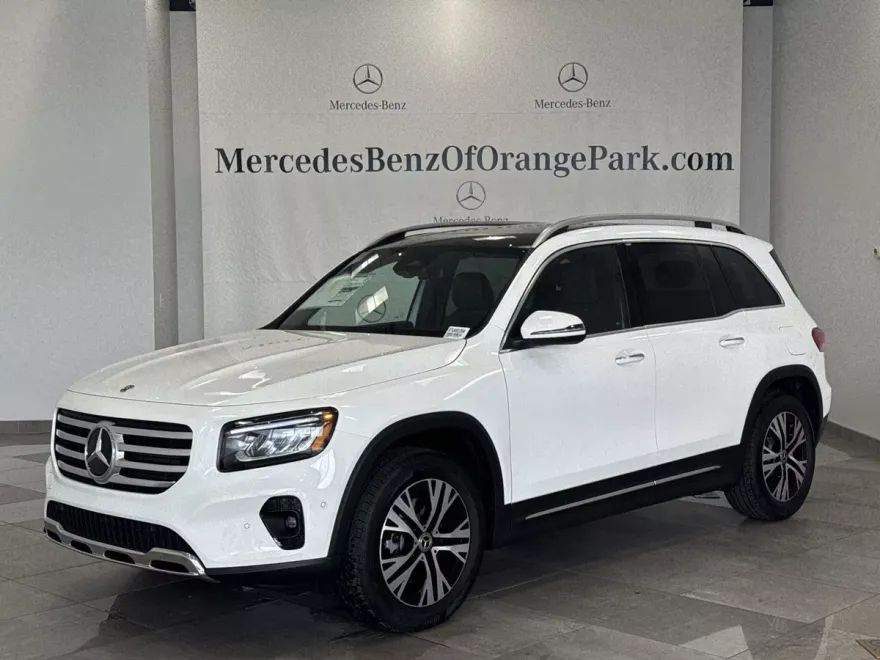 2026 Mercedes Benz GLB 250 4MATIC photo 1