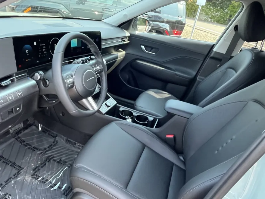 2026 Hyundai Kona SEL photo 1