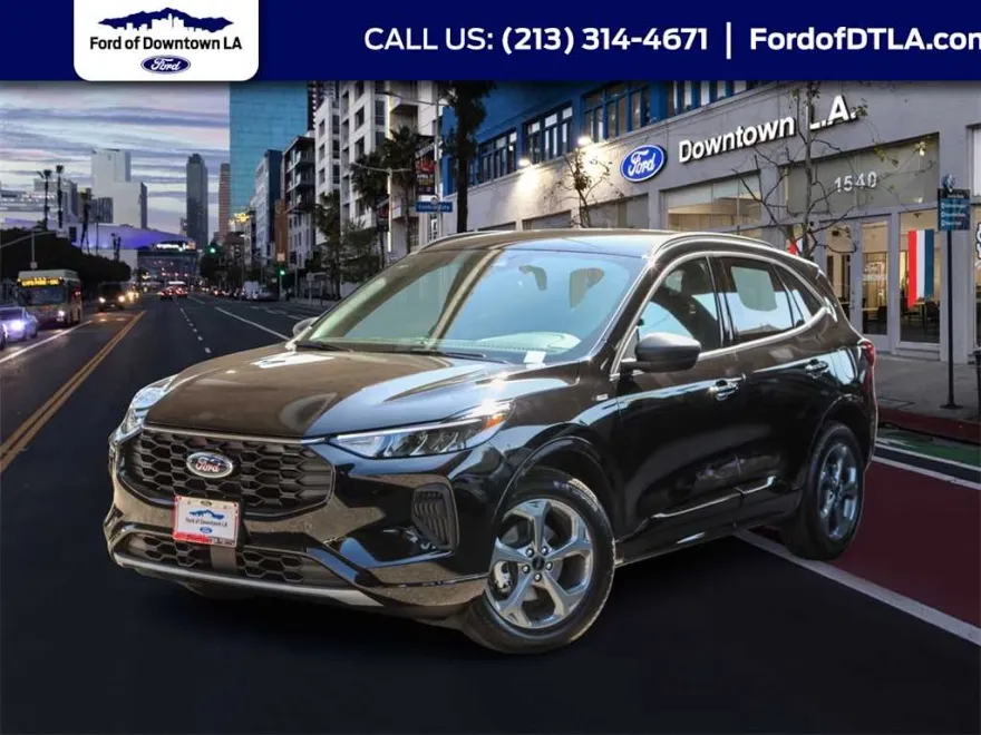 2024 Ford Escape ST-Line photo 1