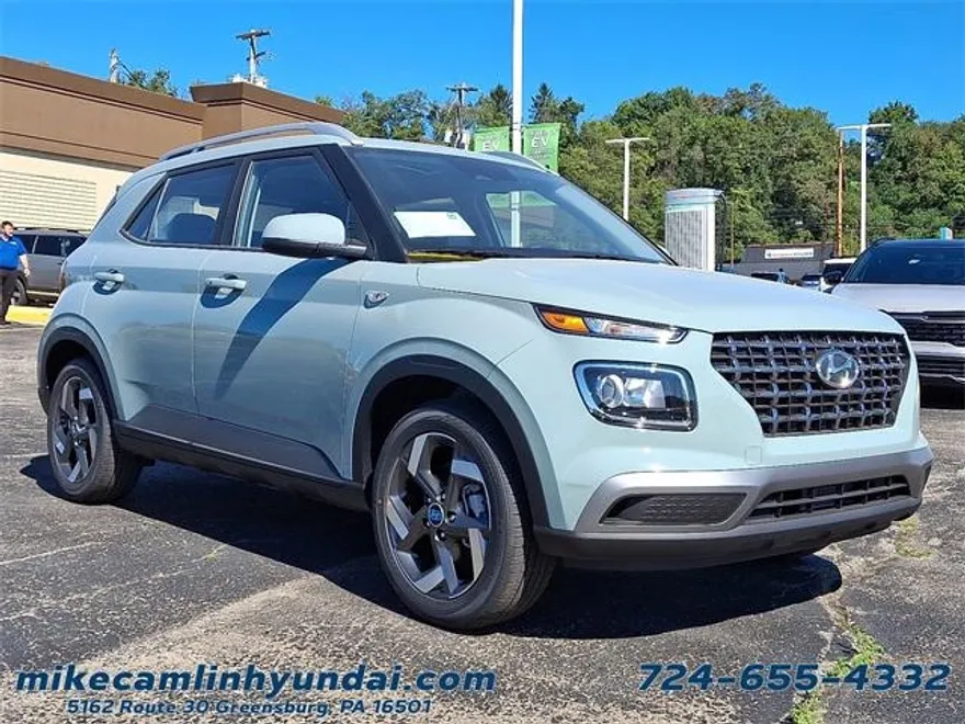 2025 Hyundai Venue SEL photo 1