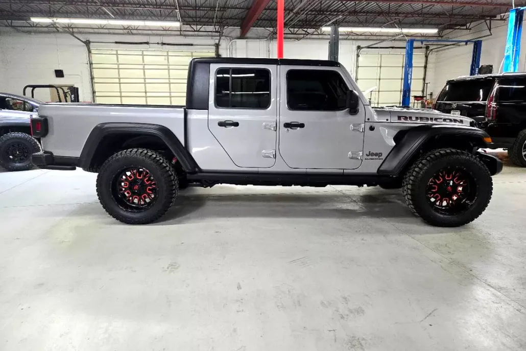 2020 Jeep Gladiator Rubicon photo 1