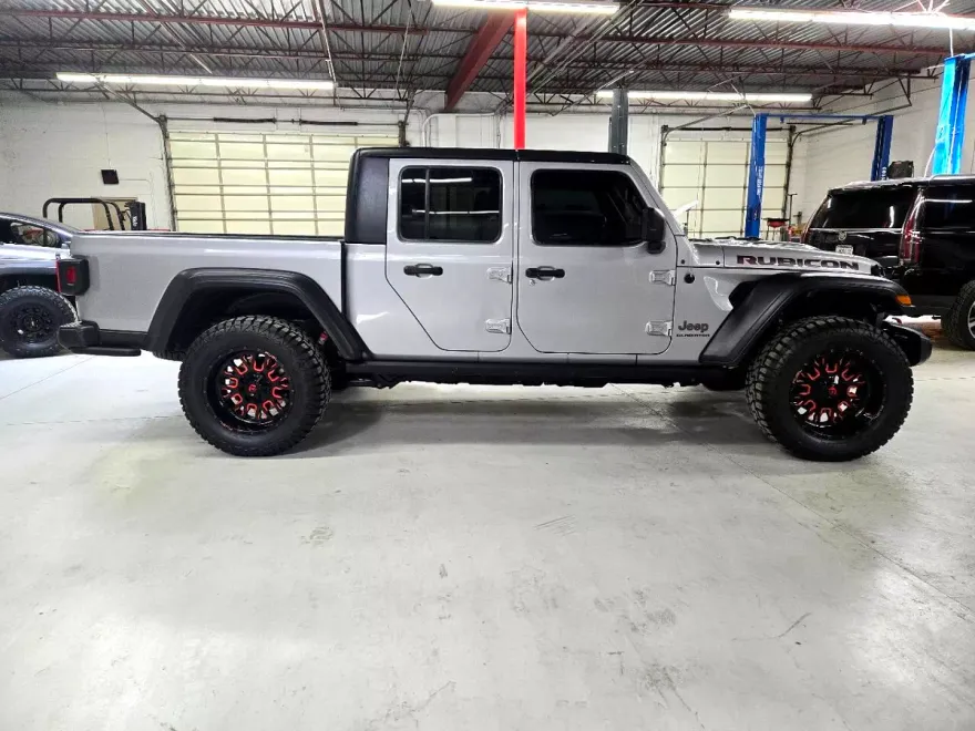 2020 Jeep Gladiator Rubicon photo 1