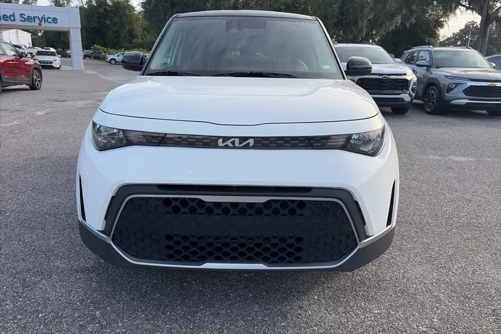 2024 Kia Soul LX S photo 1