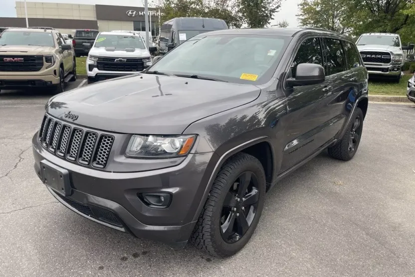 2015 Jeep Grand Cherokee Laredo Altitude photo 1