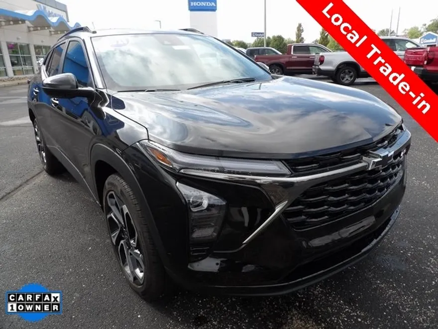 2025 Chevrolet Trax photo 1