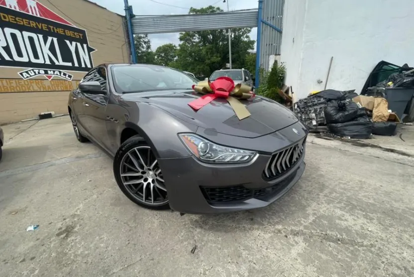 2018 Maserati Ghibli photo 1