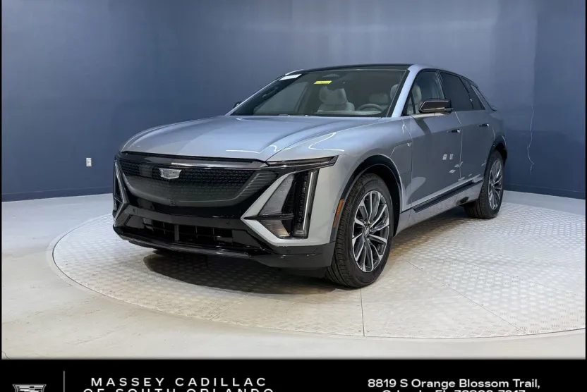 2025 Cadillac Lyriq Sport photo 1