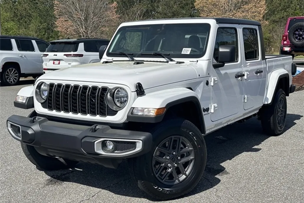 2025 Jeep Gladiator Sport S photo 1