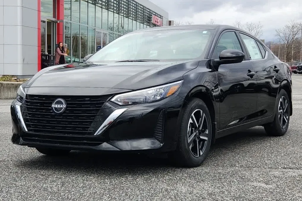 2024 Nissan Sentra SV photo 1