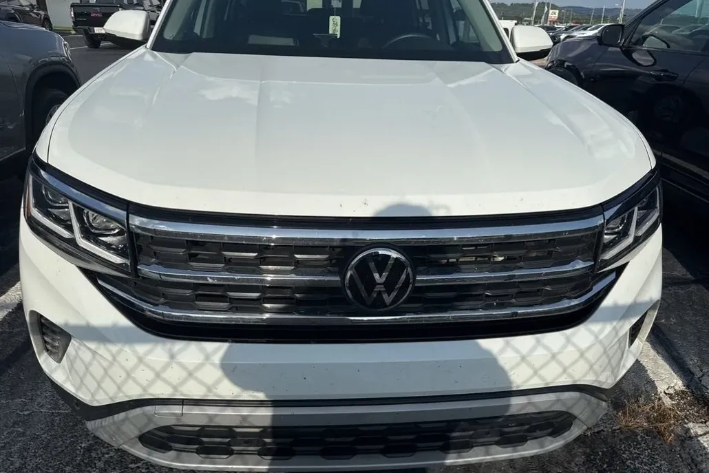 2023 Volkswagen Atlas V6 SE Technology photo 1