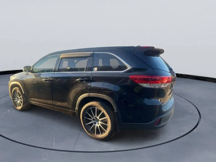 2017 Toyota Highlander SE XLE photo 1