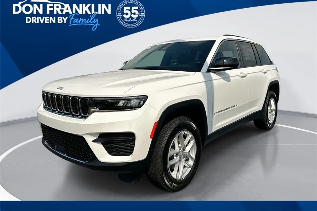 2025 Jeep Grand Cherokee Laredo X photo 1