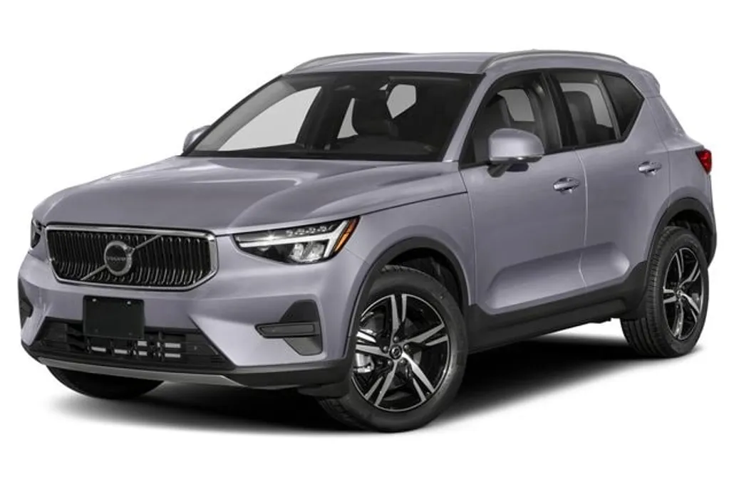 2023 Volvo XC40 Plus photo 1