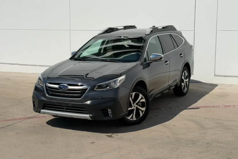 2022 Subaru Outback Touring XT photo 1