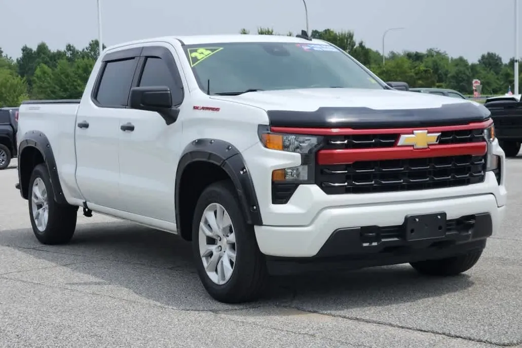 2022 Chevrolet Silverado 1500 Custom photo 1