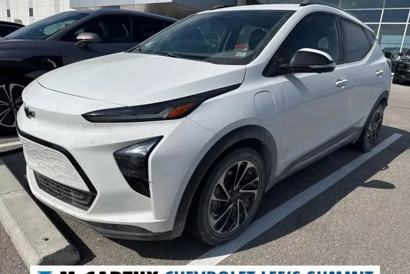 2022 Chevrolet Bolt EUV Premier photo 1