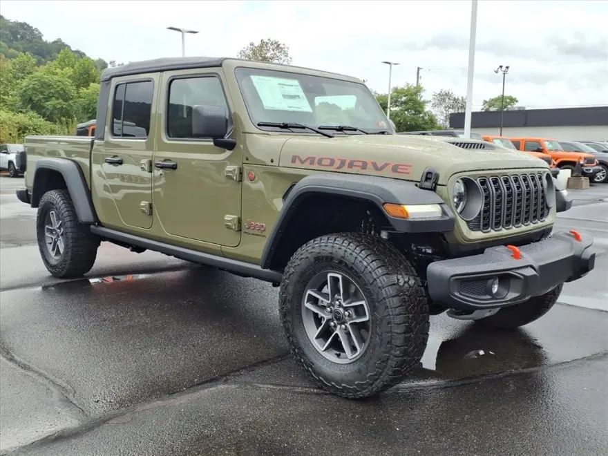2025 Jeep Gladiator Mojave photo 1