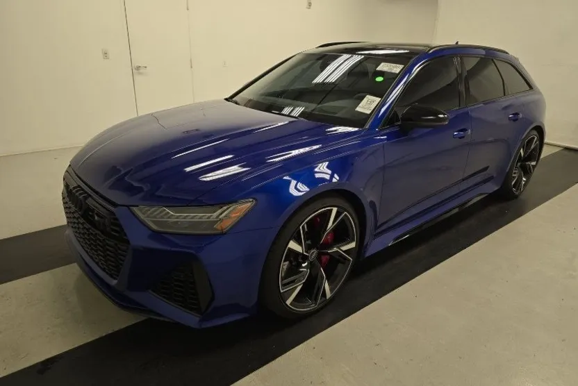 2023 Audi RS 6 Avant Base photo 1