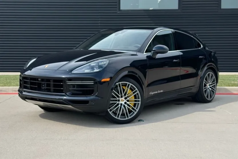 2023 Porsche Cayenne Coupe Turbo photo 1