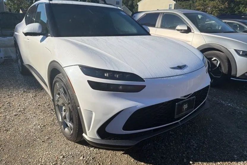 2024 Genesis GV60 Performance photo 1