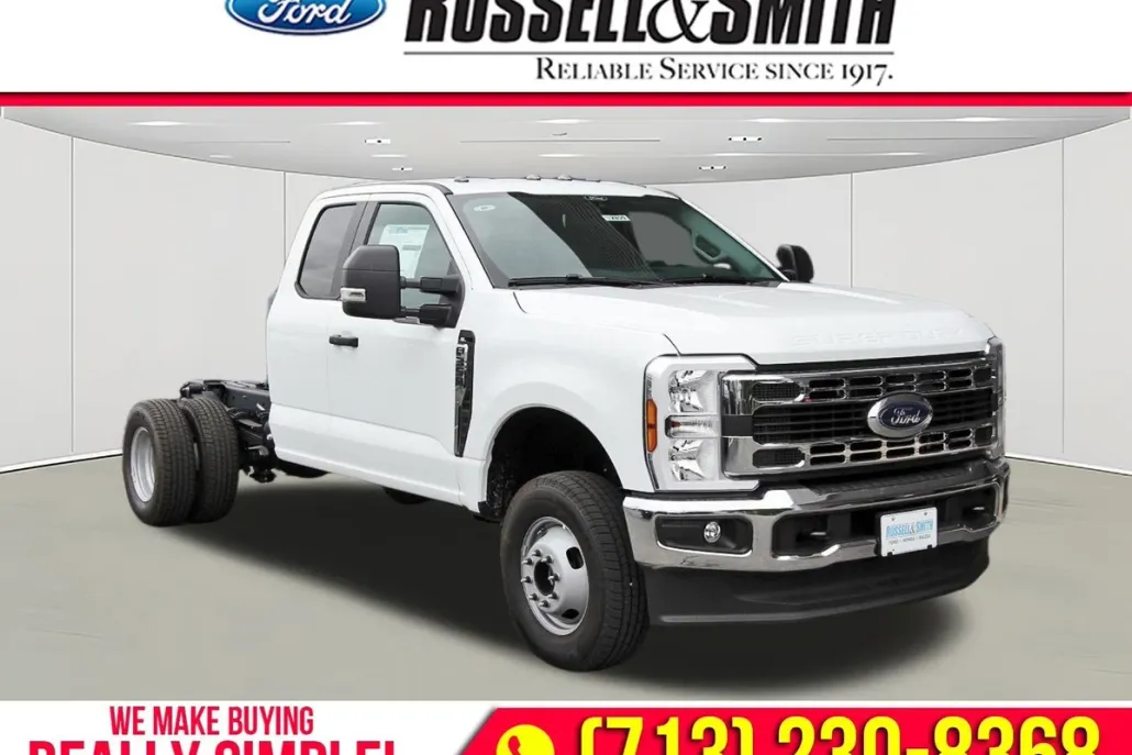 2025 Ford F-350 photo 1