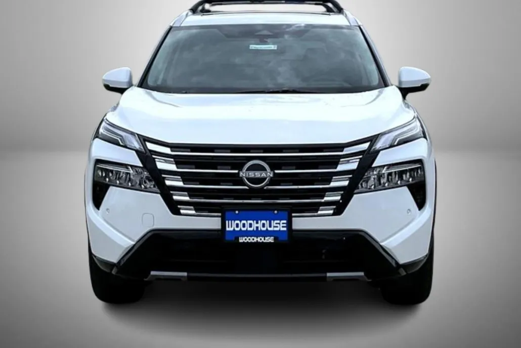 2026 Nissan Rogue Platinum photo 1