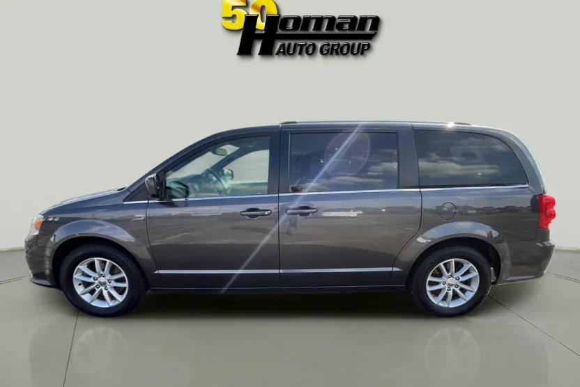 2020 Dodge Grand Caravan SXT photo 1