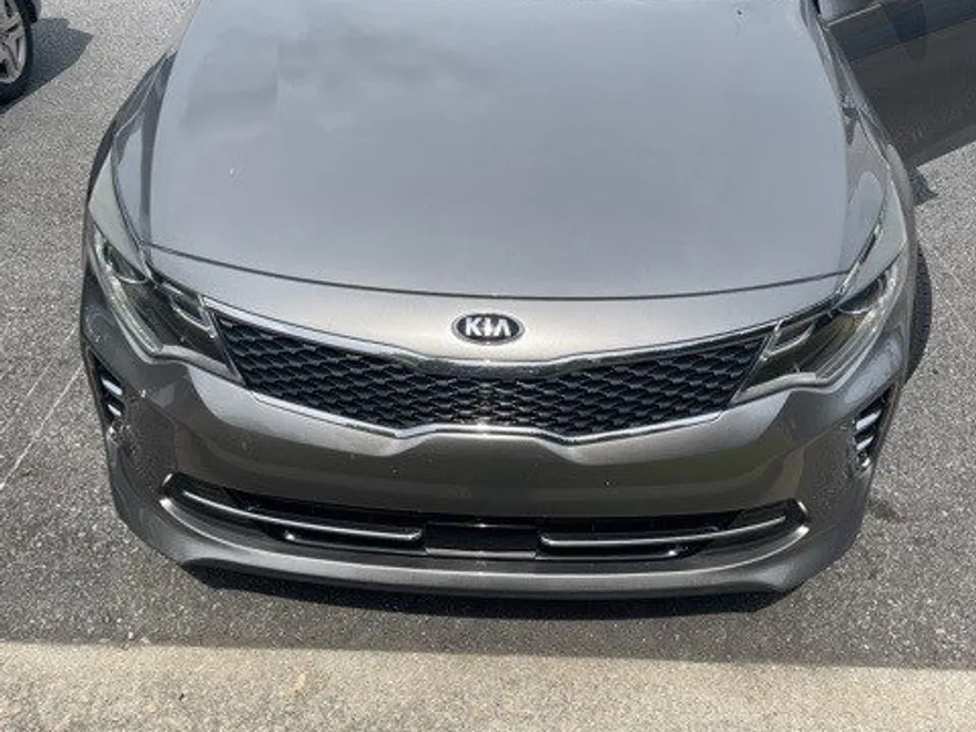 2016 Kia Optima Turbo photo 1