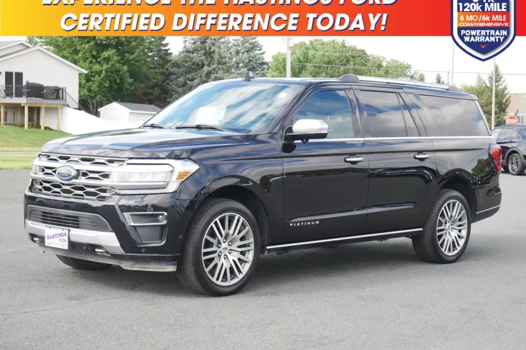 2024 Ford Expedition MAX Platinum photo 1