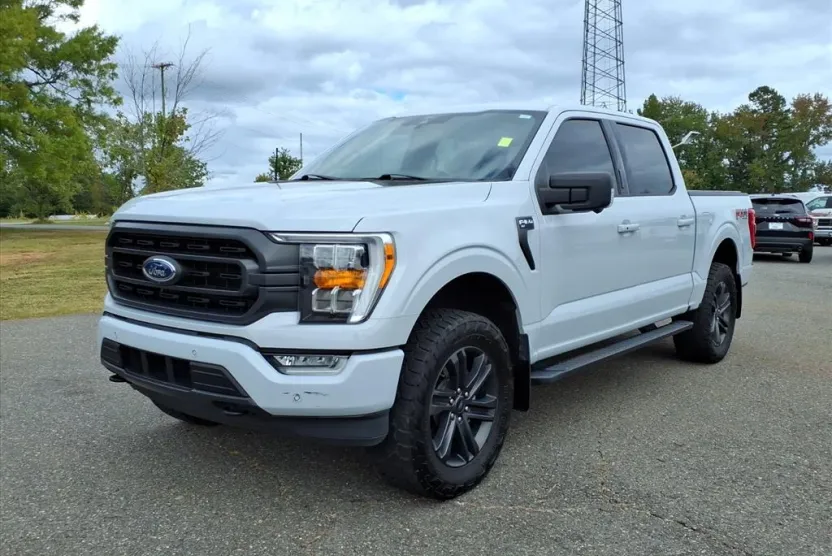2022 Ford F-150 XLT photo 1