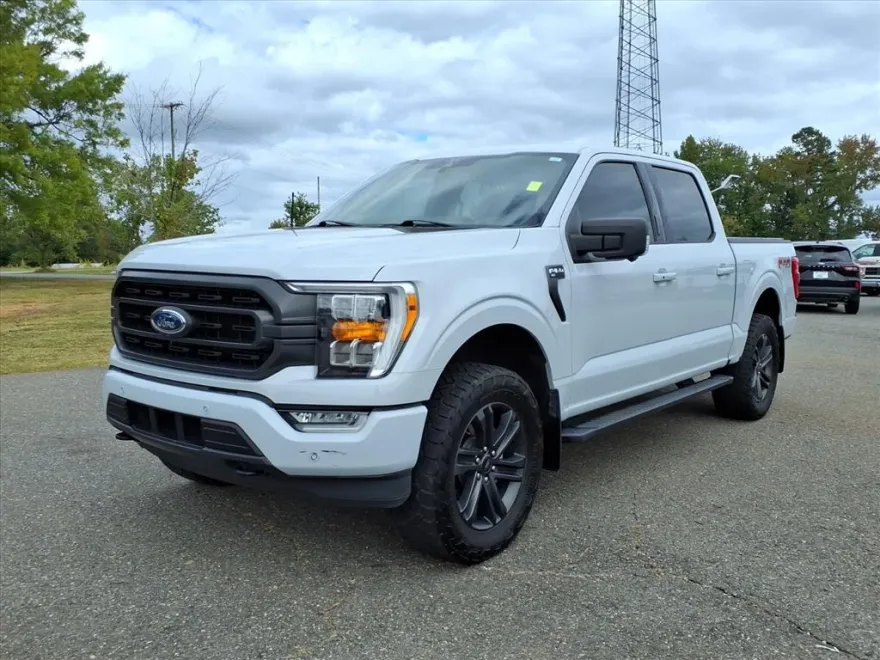 2022 Ford F-150 XLT photo 1