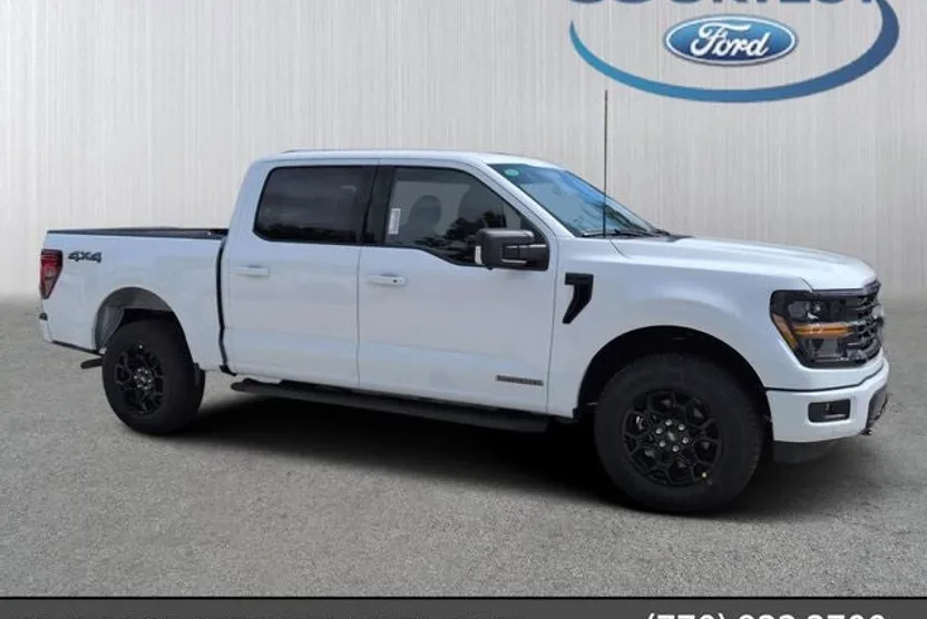 2025 Ford F-150 XLT photo 1