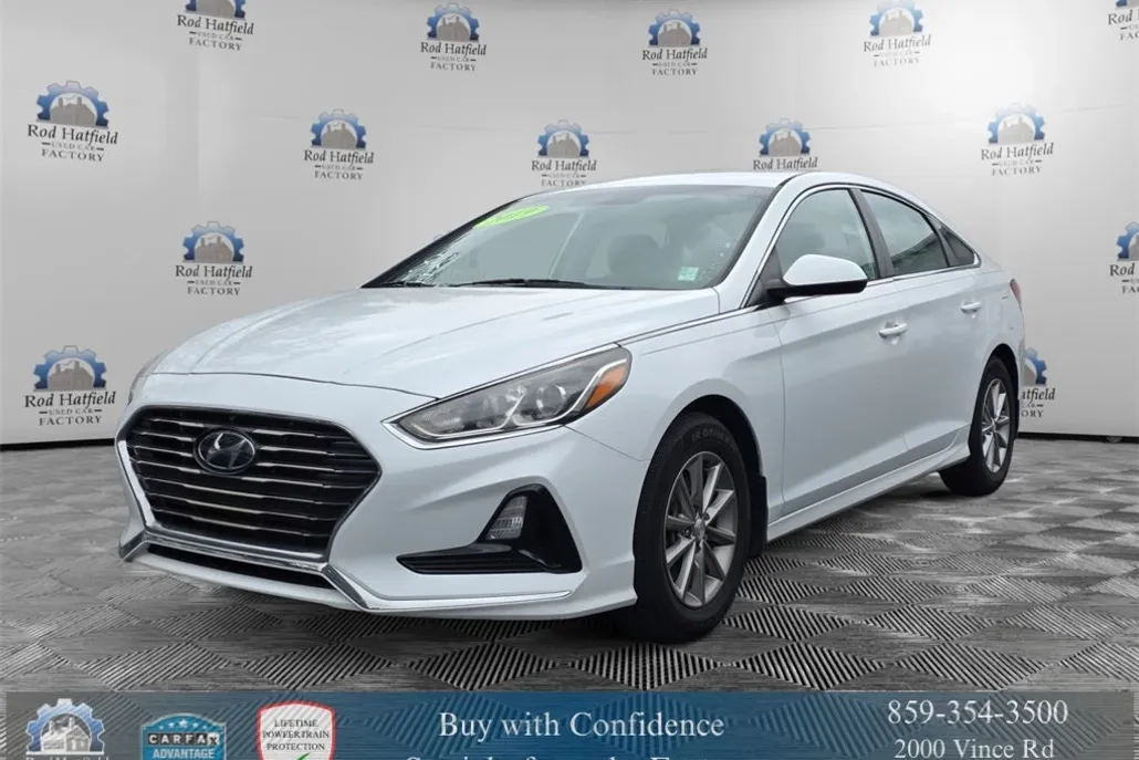 2019 Hyundai Sonata SE photo 1