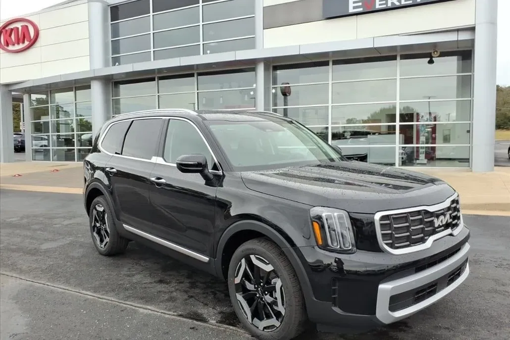 2025 Kia Telluride S photo 1