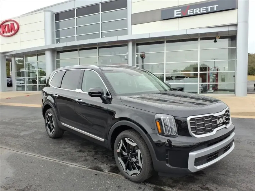 2025 Kia Telluride S photo 1