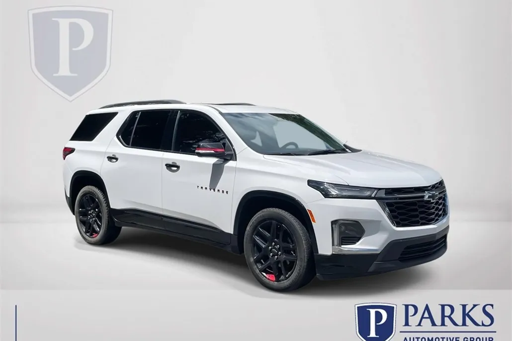 2023 Chevrolet Traverse Premier photo 1