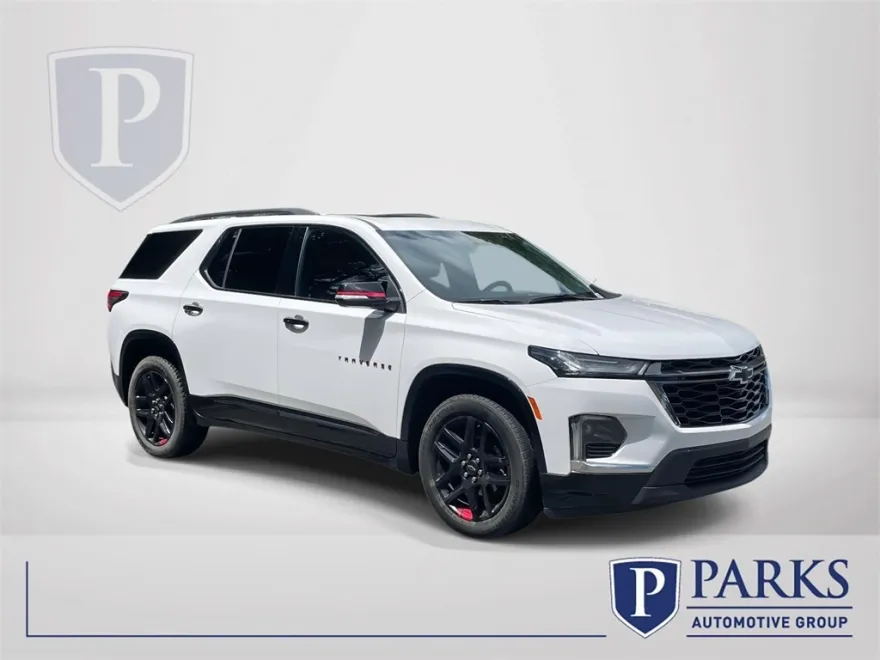 2023 Chevrolet Traverse Premier photo 1