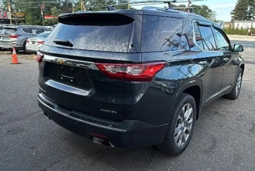 2019 Chevrolet Traverse Premier photo 1