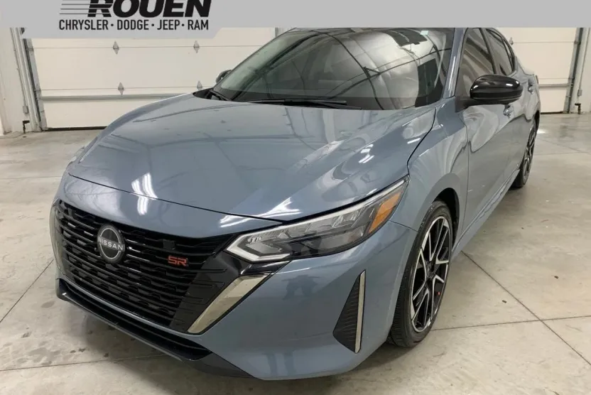 2024 Nissan Sentra SR photo 1
