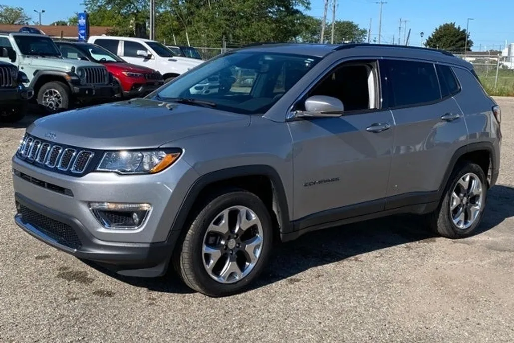 2019 Jeep Compass Limited photo 1