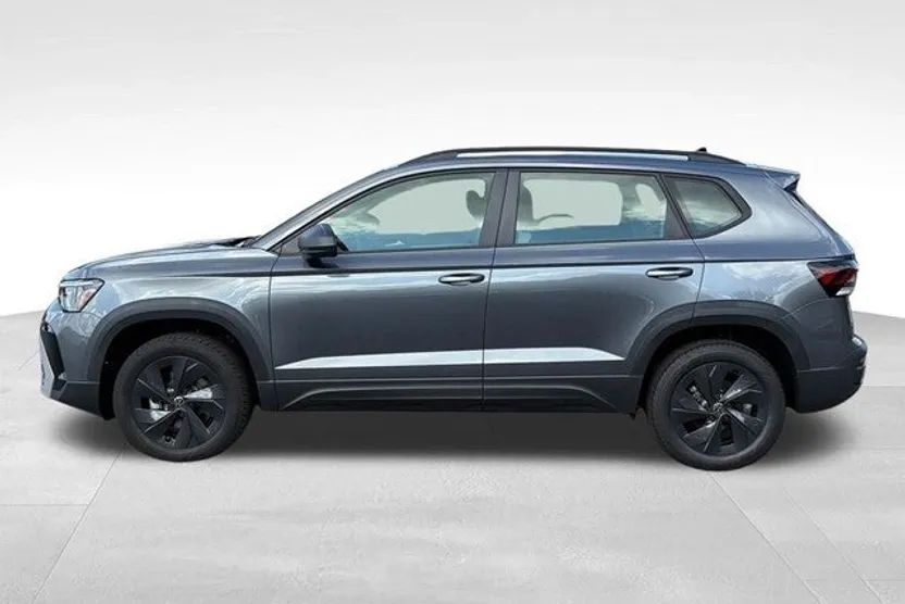 2025 Volkswagen Taos S photo 1