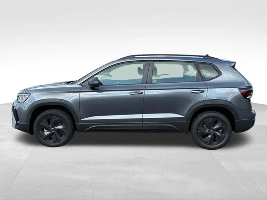2025 Volkswagen Taos S photo 1