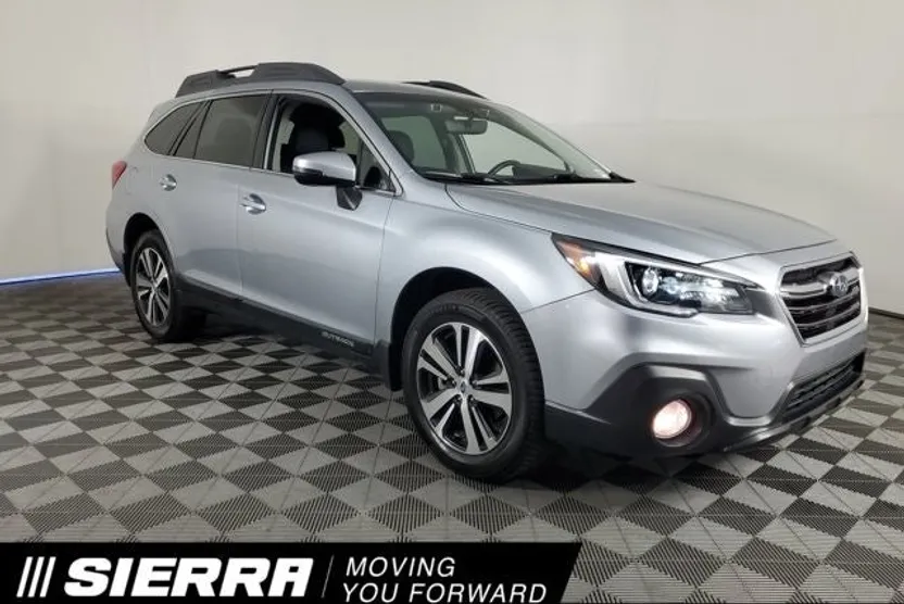 2018 Subaru Outback Limited photo 1