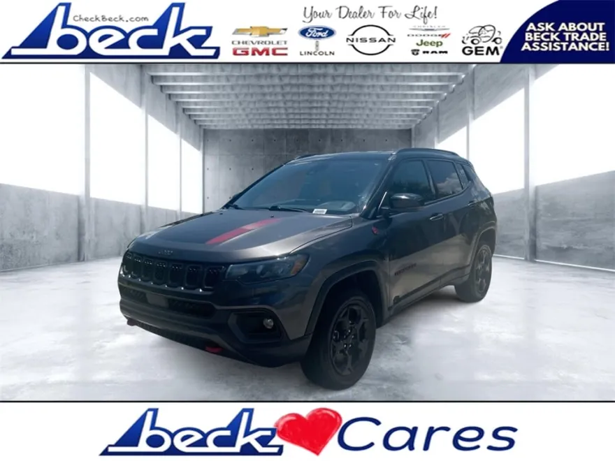 2023 Jeep Compass Trailhawk photo 1