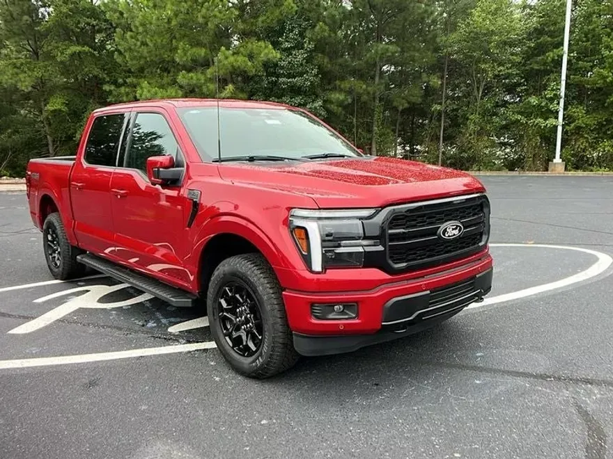 2025 Ford F-150 Lariat photo 1